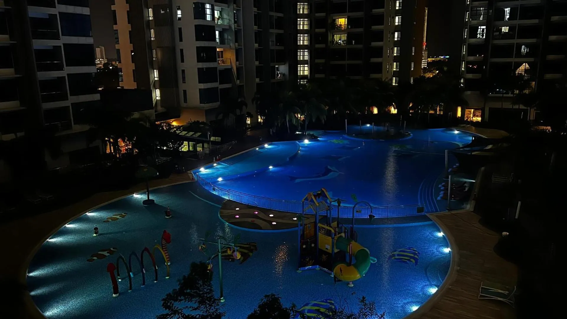 Happy Home @ Atlantis Residences Pool View Malacca